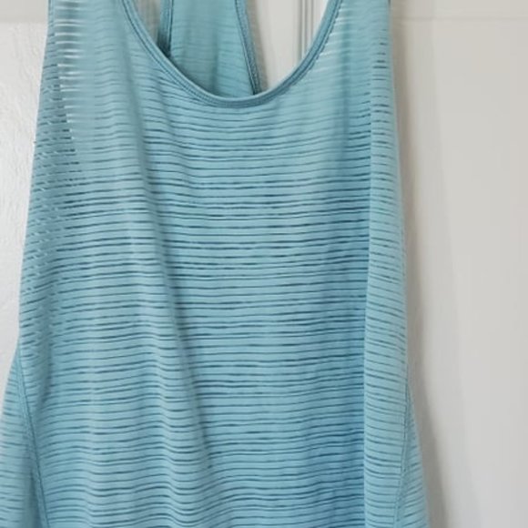 Athletic tank top - Picture 8 of 8